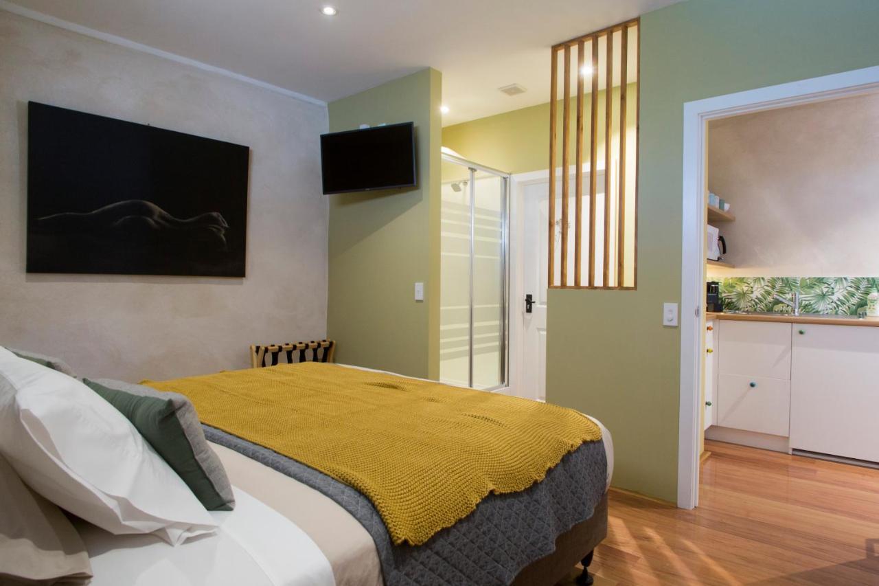 Woodstock Suite Nelson Exterior photo